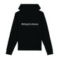 christlicher Hoodie mit einem Unisex-Schnitt in schwarz aus Bio-Baumwolle mitten auf der Brust "# stay in Jesus". Erhältlich in den Größen XS bis XXL