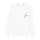 christliches Sweatshirt mit einem Unisex-Schnitt in weiß aus Bio-Baumwolle mit einem Kreuz und dem Schriftzug Jesus minimalistisch rechts auf der Brust. Erhältlich in den Größen XS bis XXL