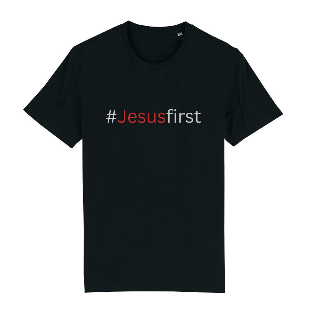 christliches T-Shirt mit einem Unisex-Schnitt in schwarz aus 100 % Bio-Baumwolle "#Jesusfirst" mit dem Schriftzug #Jesus first mittig auf der Brust. Erhältlich in den Größen S bis XXL